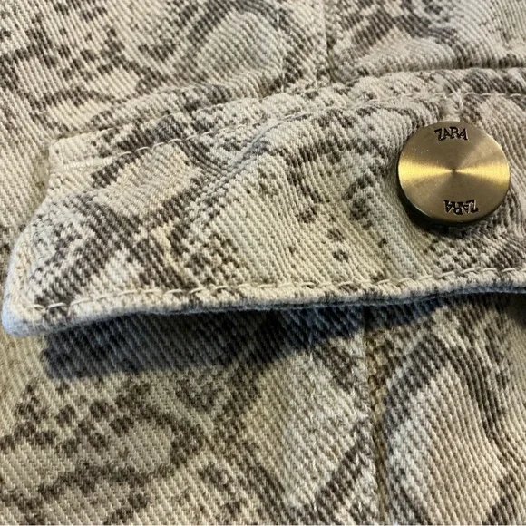 Zara Beige Snake Print Blazer -Size Small GUC - Picture 3 of 7